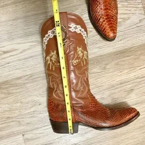 El Canelo | Shoes | El Canelo Snakeskin Horse Embroidered  display picture 1